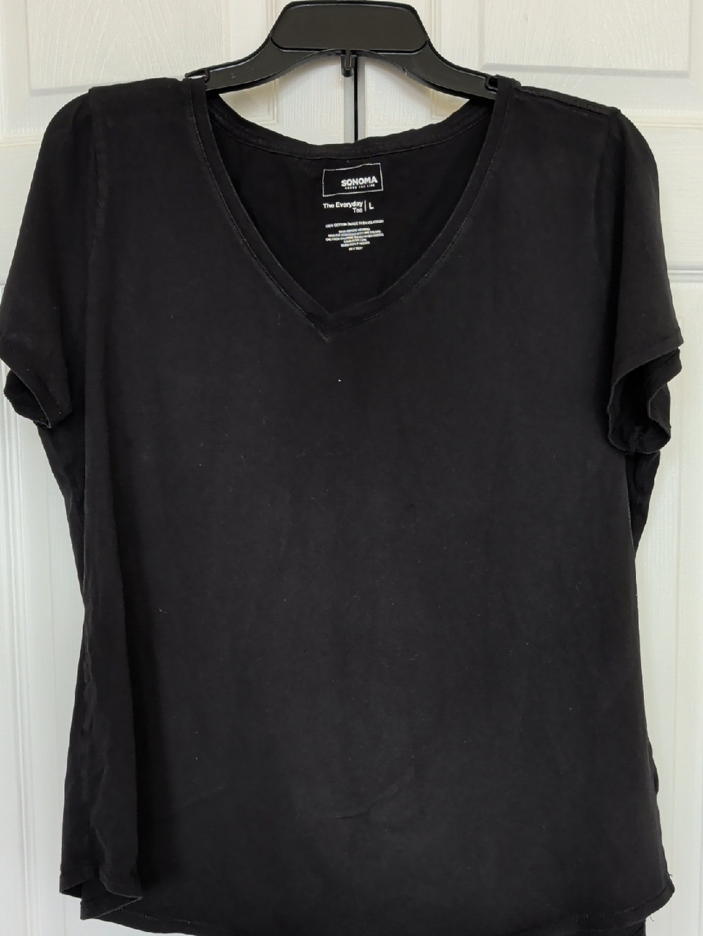 Sonoma Black V-Neck Short Sleeve Tee